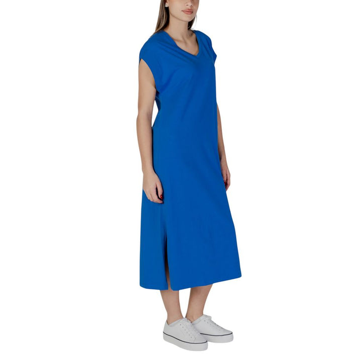 B.Young Blue Cotton Dress